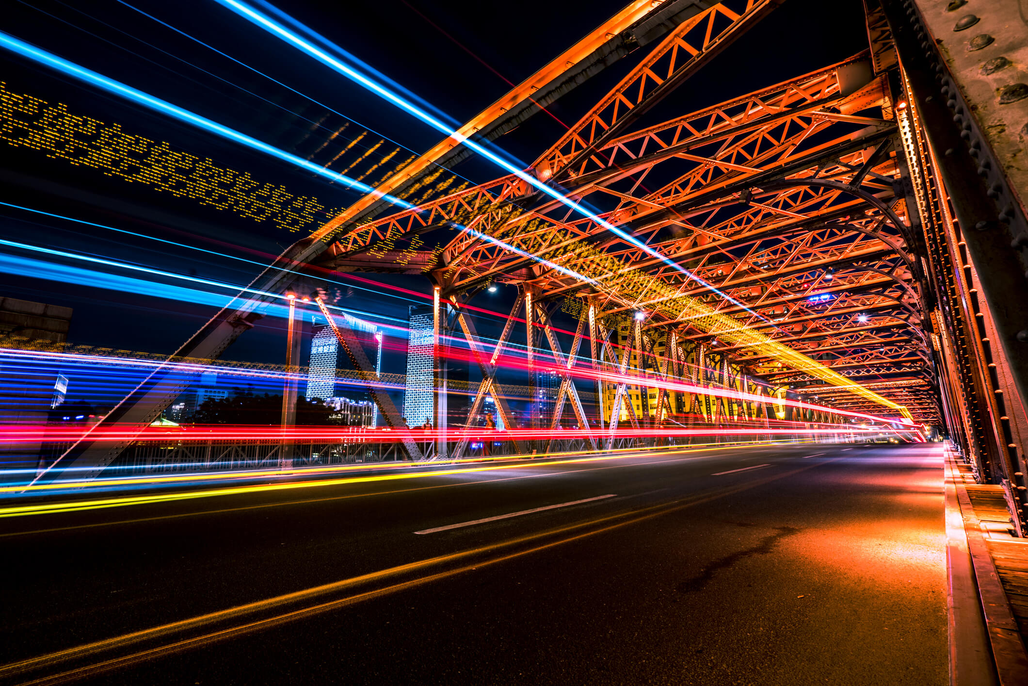 Fibra, reti 5G e smart city: città più vivibile opportunità economiche